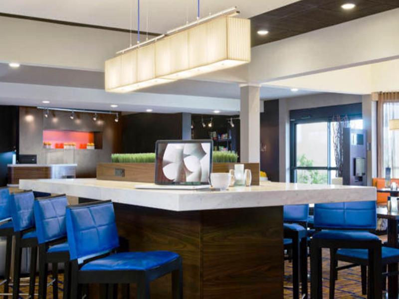 Courtyard St. Louis Westport Plaza 3* Maryland Heights