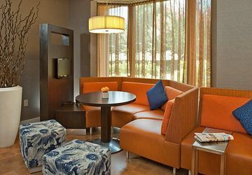 Courtyard St. Louis Westport Plaza Hotel 3*